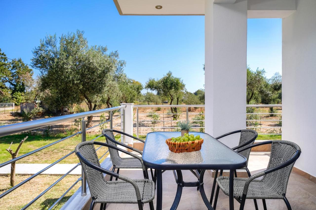 Apartamento Olive Garden Olympiada Exterior foto
